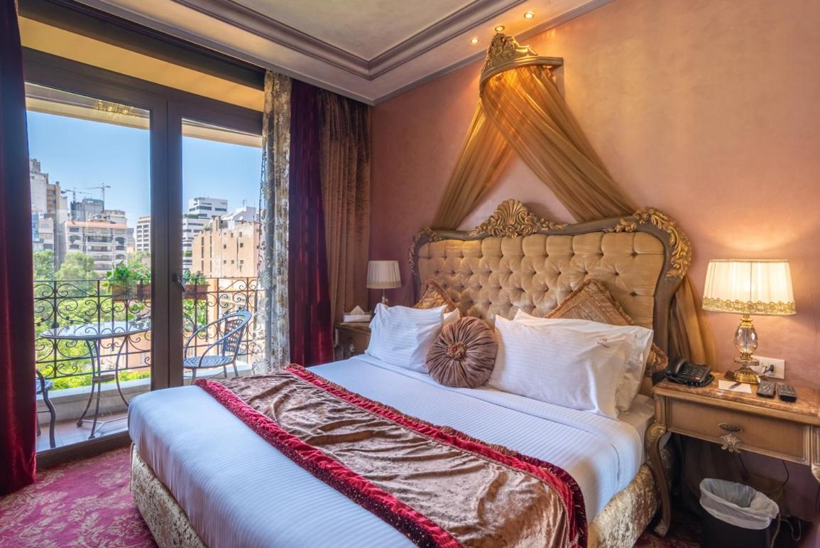 Q Hotel Beirut Esterno foto