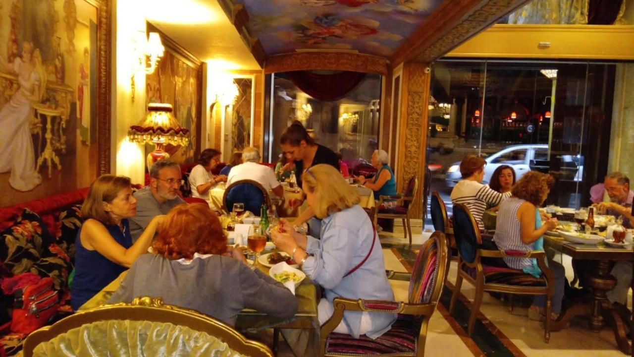 Q Hotel Beirut Esterno foto