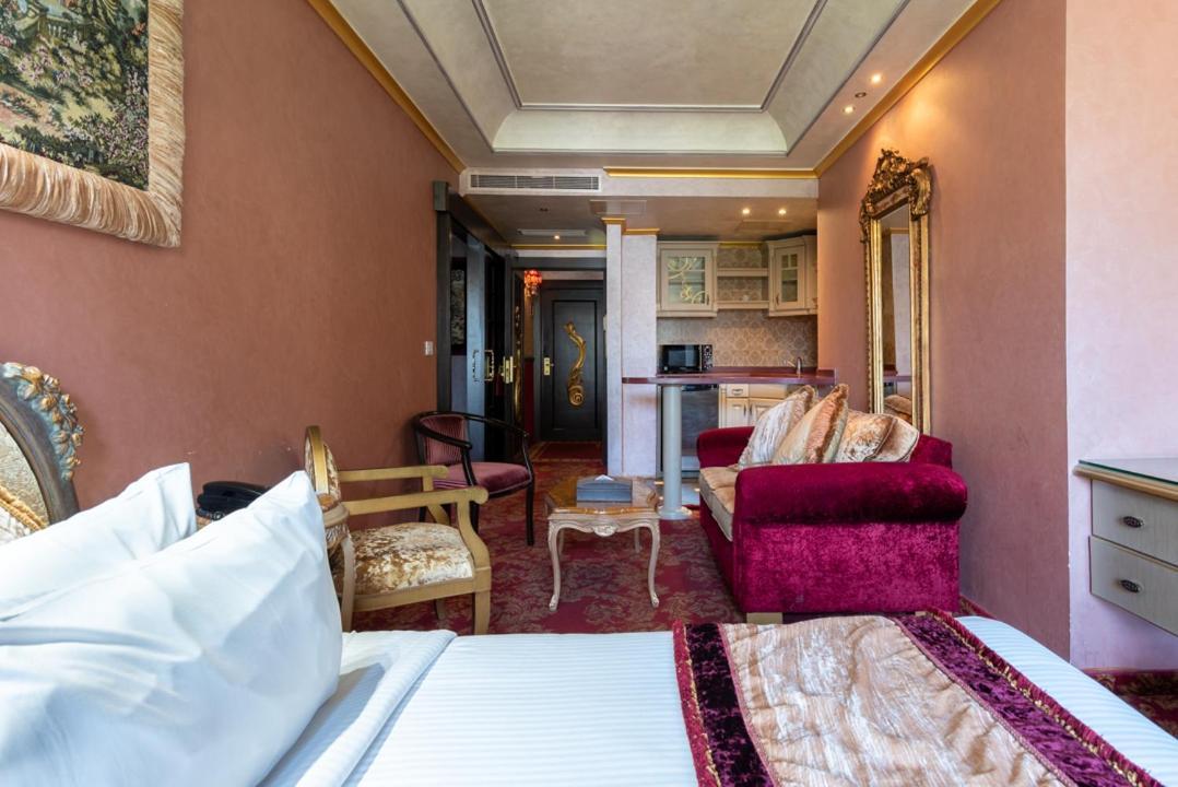 Q Hotel Beirut Esterno foto