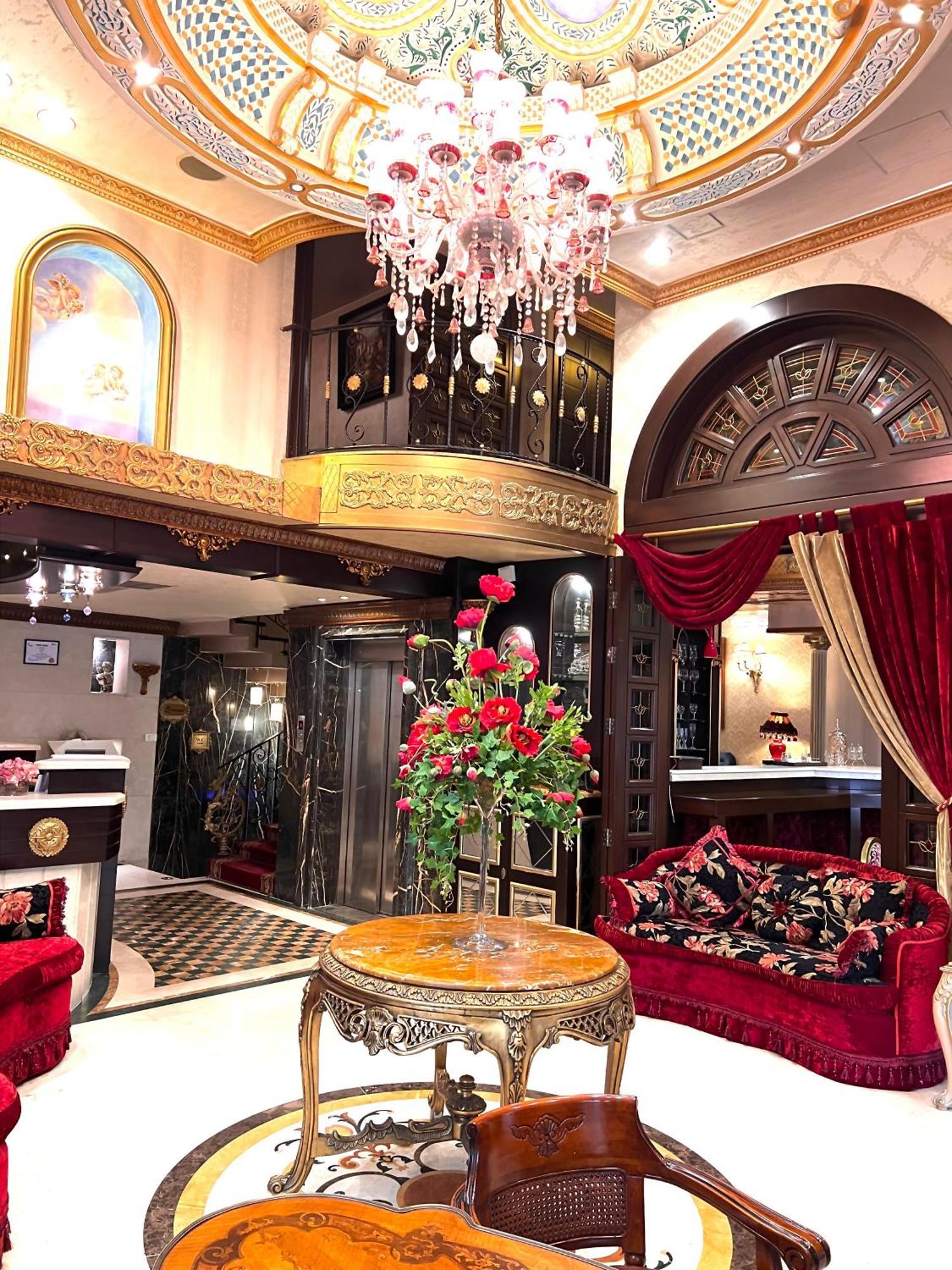 Q Hotel Beirut Esterno foto