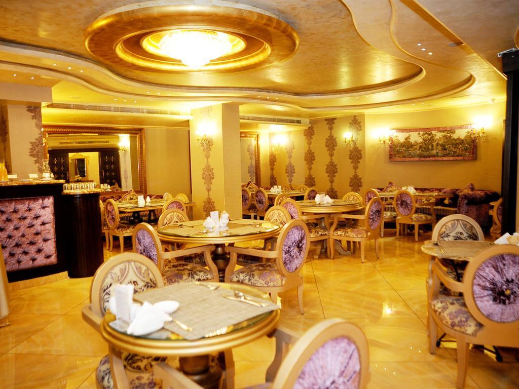 Q Hotel Beirut Esterno foto