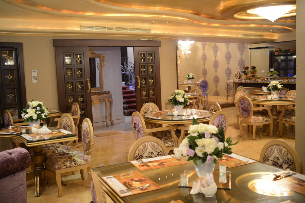 Q Hotel Beirut Esterno foto
